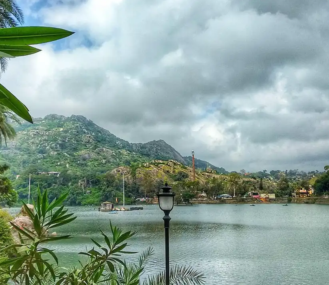 Mount Abu Tour Package from Delhi